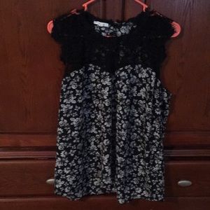 Maurice’s sleeveless top